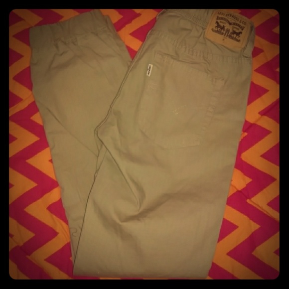 Levi's Other - NWOT Levi's Boys M Khaki Joggers